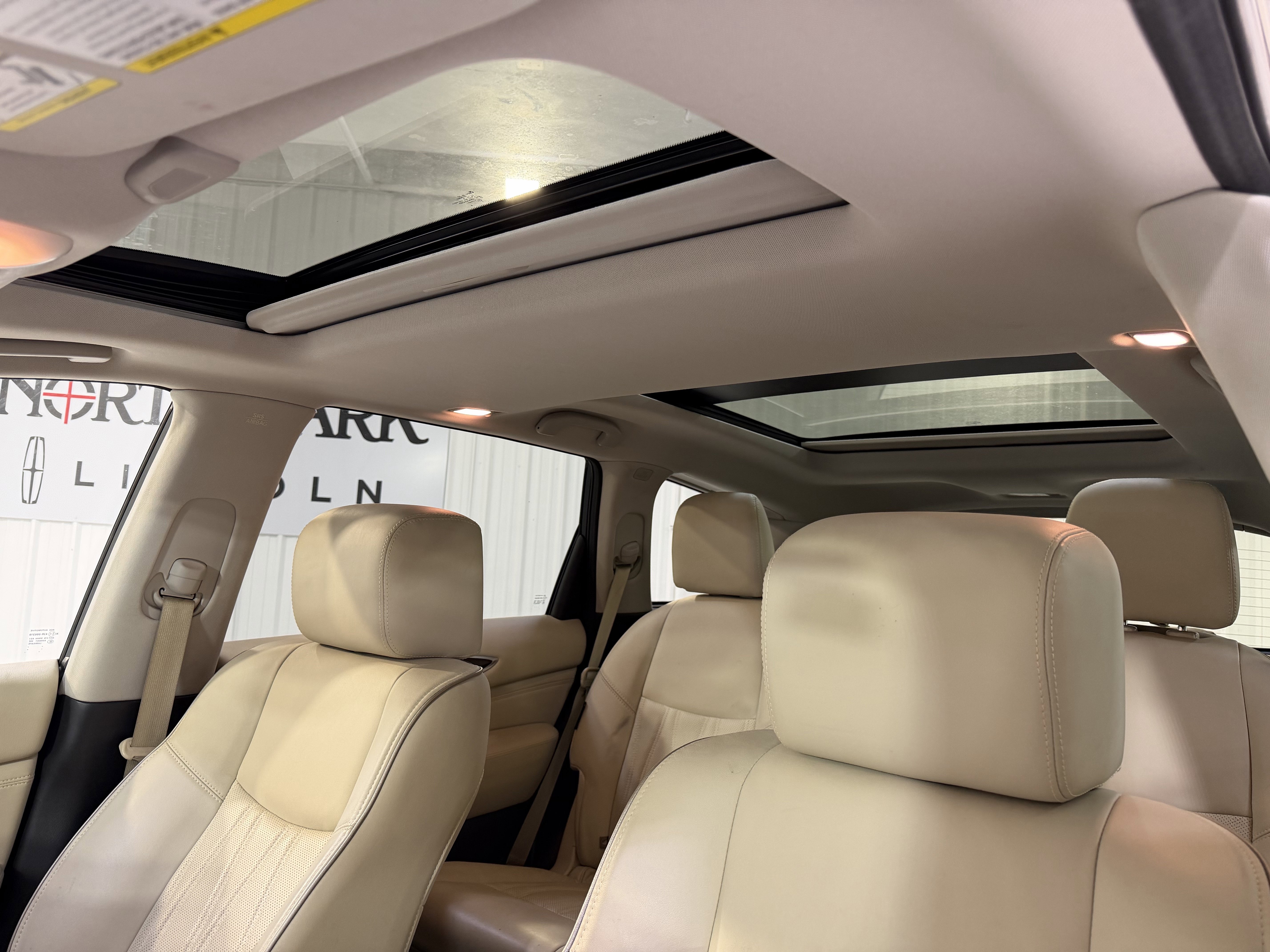 Used 2020 INFINITI QX60 Luxe w/ Sensory Package FWD image 14