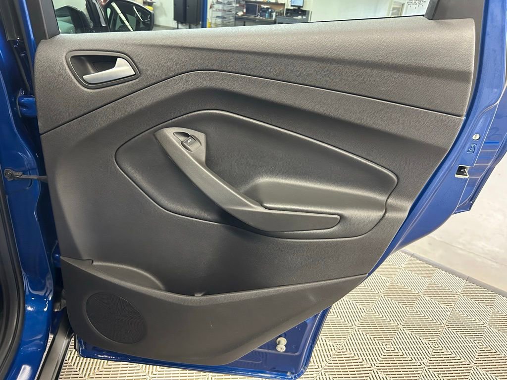 Used 2018 Ford Escape SE FWD image 11