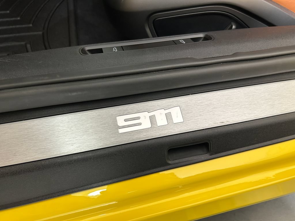 Certified 2024 Porsche 911 Targa 4 AWD/4WD image 15