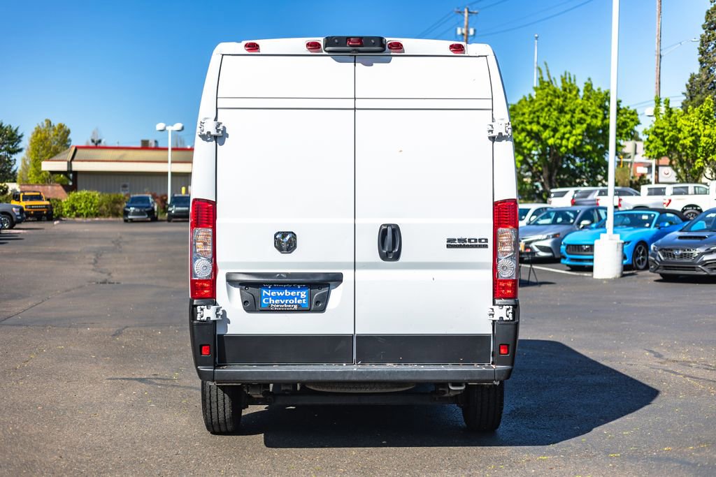 Used 2025 RAM ProMaster 2500 w/ Convenience Group FWD image 10