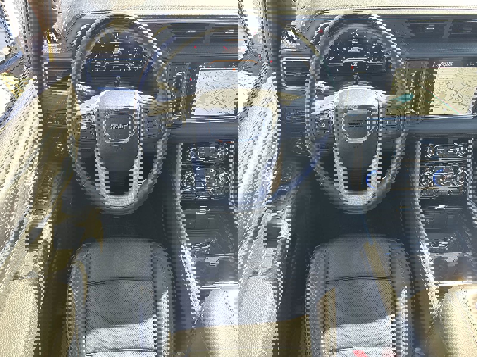 Used 2023 GMC Yukon Denali w/ Denali Reserve Package image 30