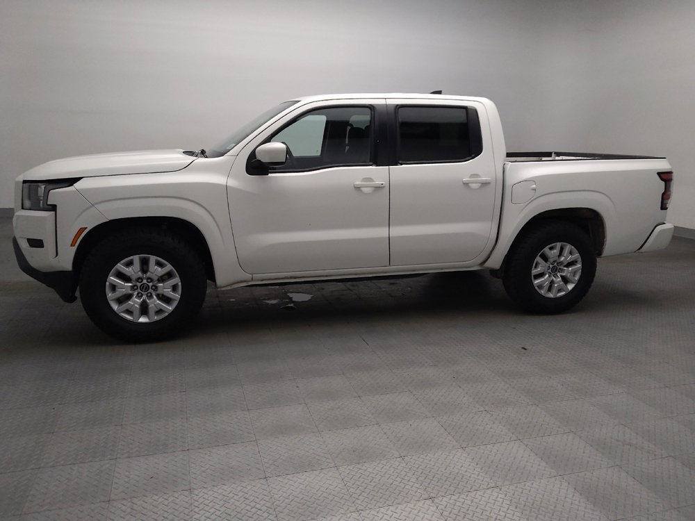 Used 2022 Nissan Frontier SV RWD image 2