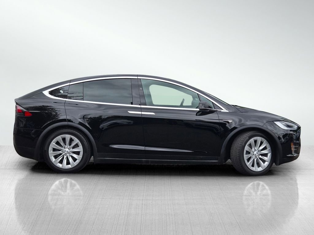 Used 2018 Tesla Model X 100D AWD/4WD image 5