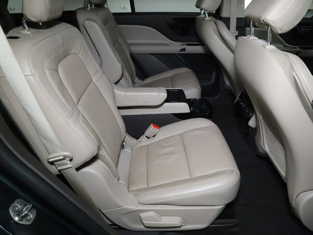 Certified 2023 Lincoln Aviator Reserve w/ Equipment Group 201A image 33