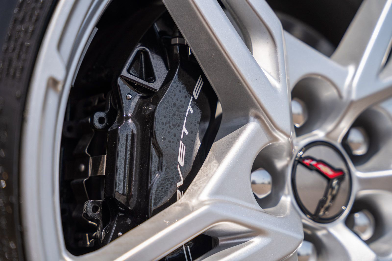 Used 2025 Chevrolet Corvette Stingray Coupe w/ 1LT image 18