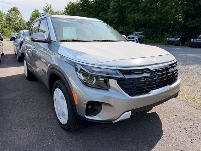 New 2026 Kia Seltos S AWD/4WD image 8