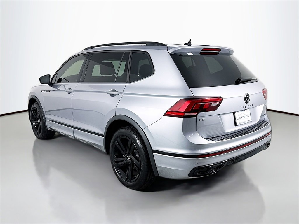Used 2024 Volkswagen Tiguan SE R-Line image 3