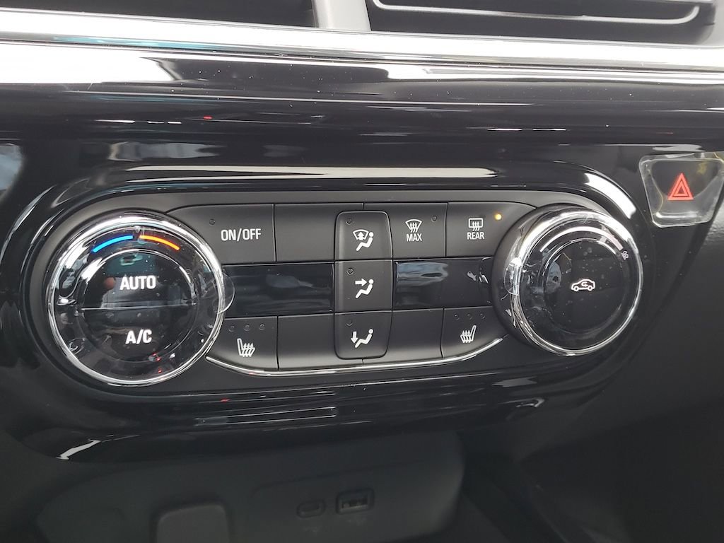 New 2026 Chevrolet Trax ACTIV w/ Sunroof Package image 21