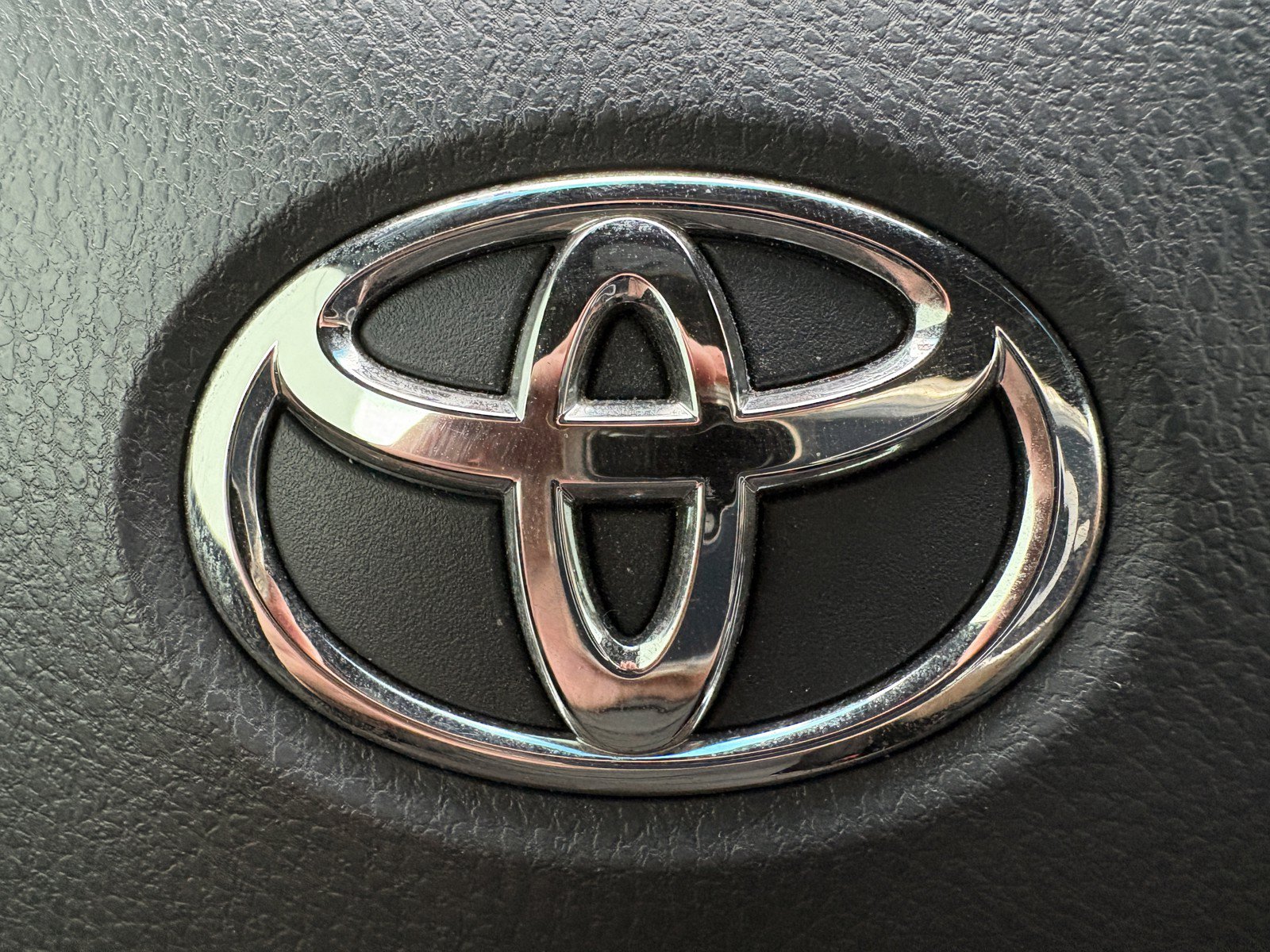 Used 2021 Toyota Avalon XLE FWD image 17