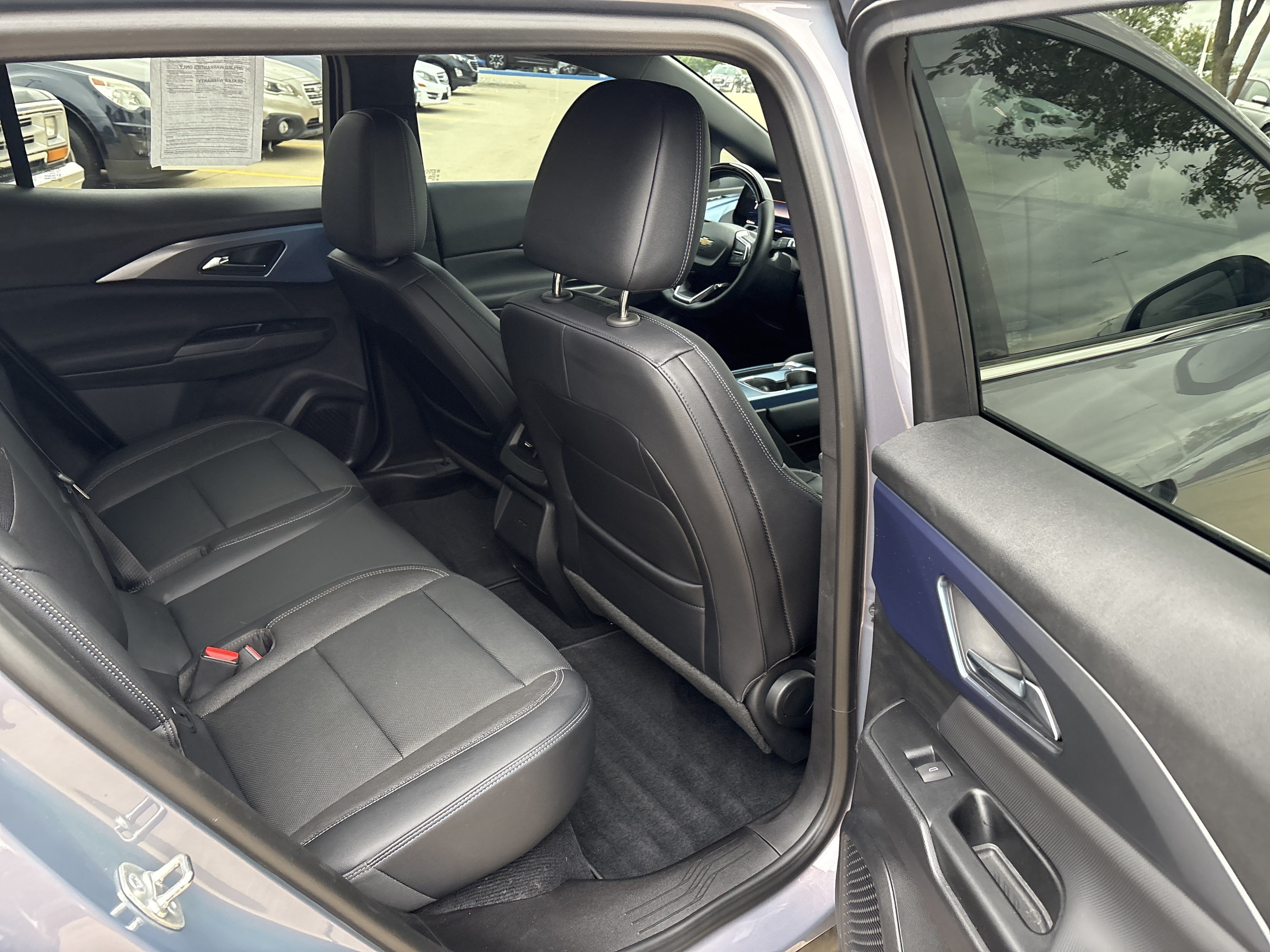 Used 2024 Chevrolet Equinox EV LT w/ Active Safety Package 3 FWD image 15
