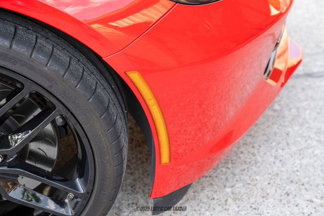 Used 2019 Chevrolet Corvette Stingray Coupe w/ Carbon Flash Badge Package image 86