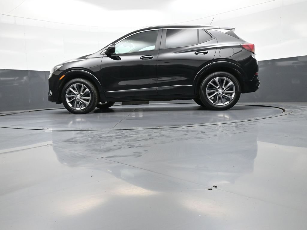 Used 2023 Buick Encore GX Select w/ Sport Touring Package image 32