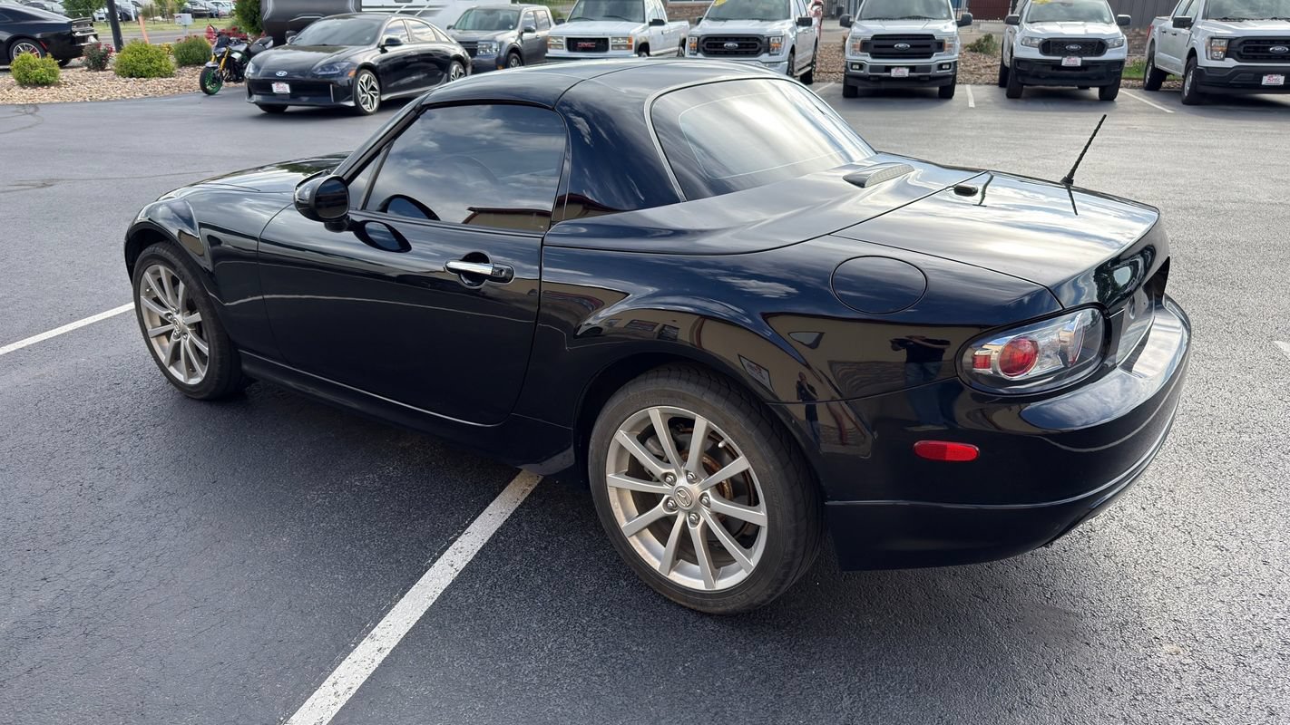 Used 2008 MAZDA MX-5 Miata Grand Touring w/ Premium Pkg RWD image 6