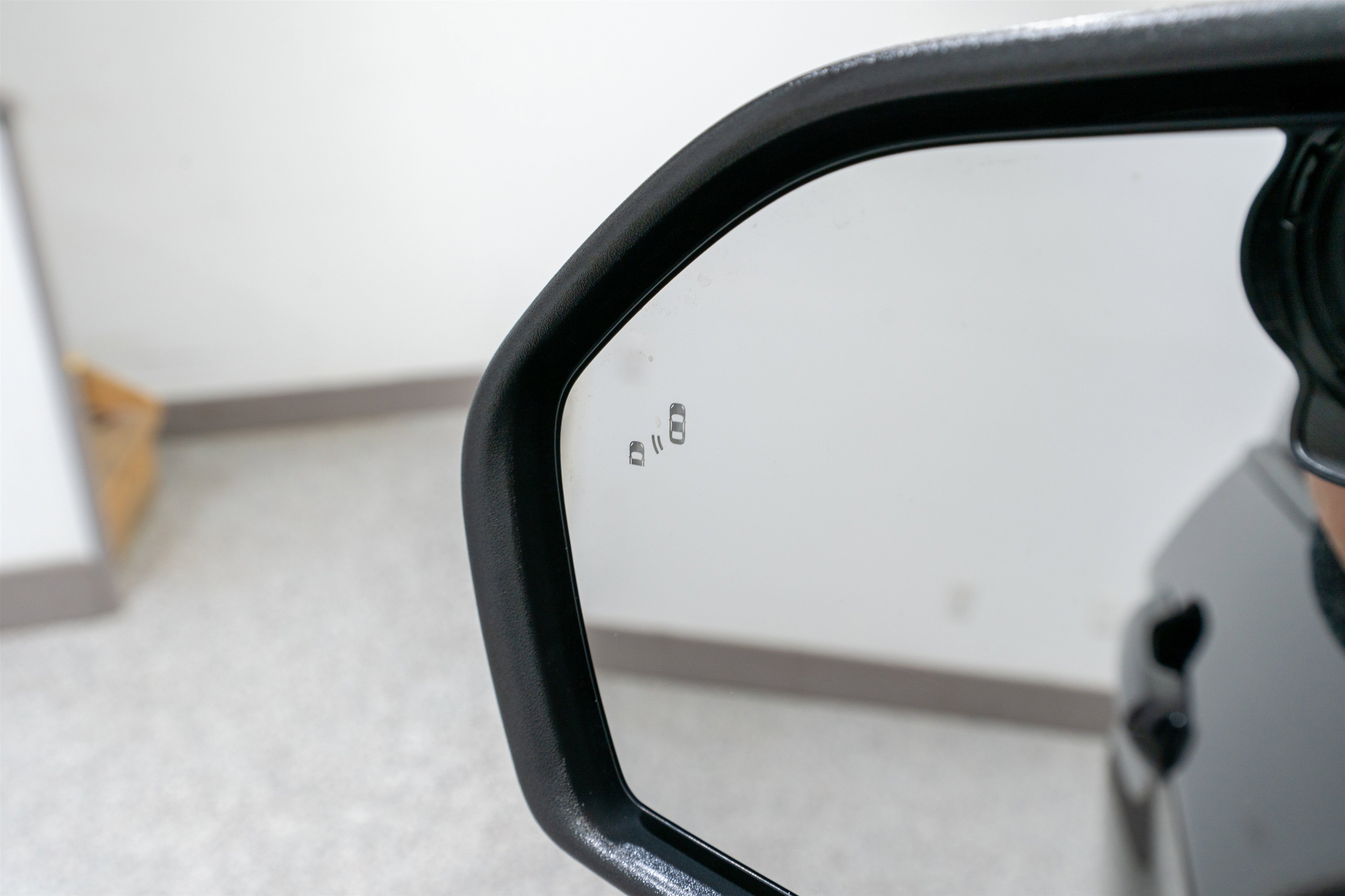 Used 2025 Ford Explorer ST-Line image 13