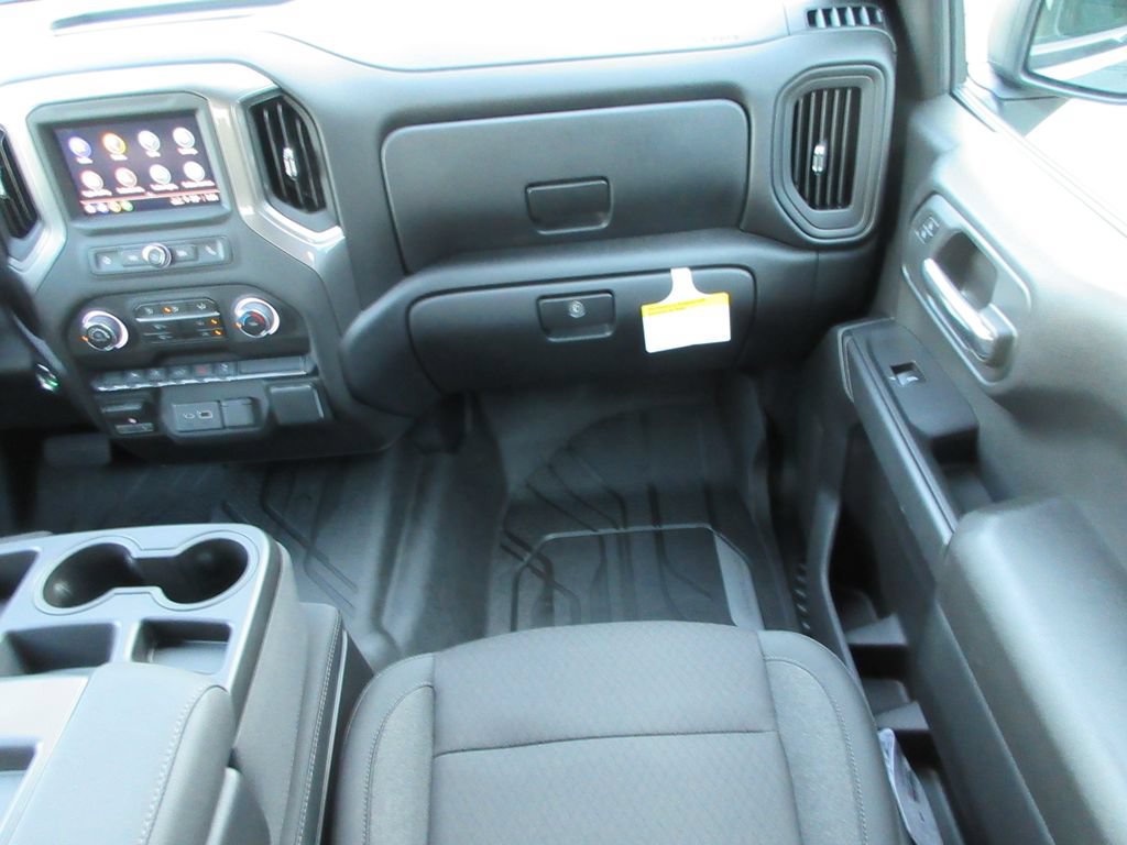 New 2026 Chevrolet Silverado 1500 Custom w/ Turbomax Blackout Package AWD/4WD image 17