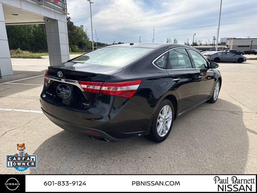 Used 2014 Toyota Avalon XLE Premium image 4