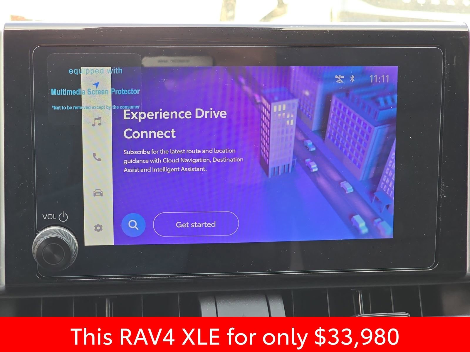 Used 2025 Toyota RAV4 XLE FWD image 27