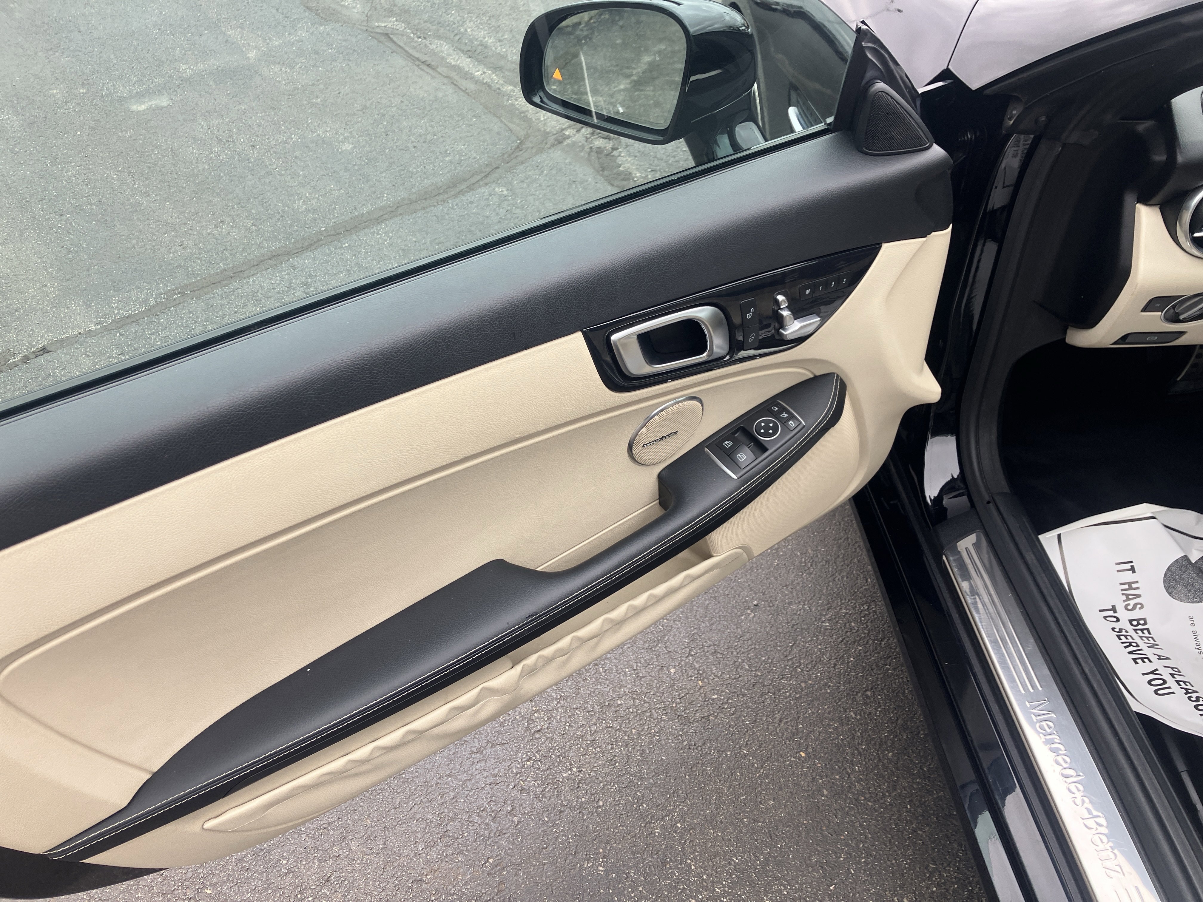 Used 2019 Mercedes-Benz SLC 300 image 12