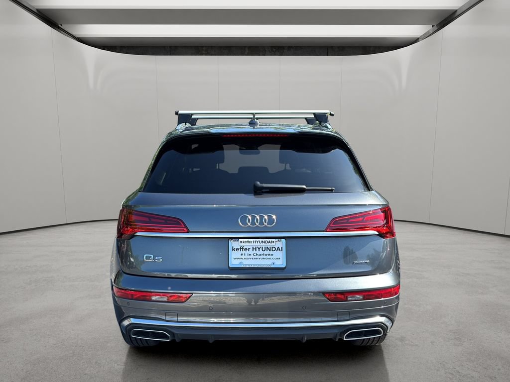 Used 2023 Audi Q5 2.0T Premium w/ Convenience Package AWD/4WD image 4