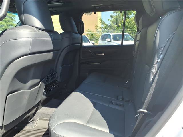 Certified 2022 Lexus LX 600 4WD w/ Luxury Package image 13