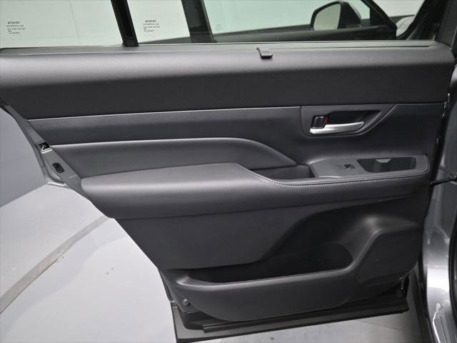 Certified 2026 Toyota Grand Highlander AWD Hybrid image 31