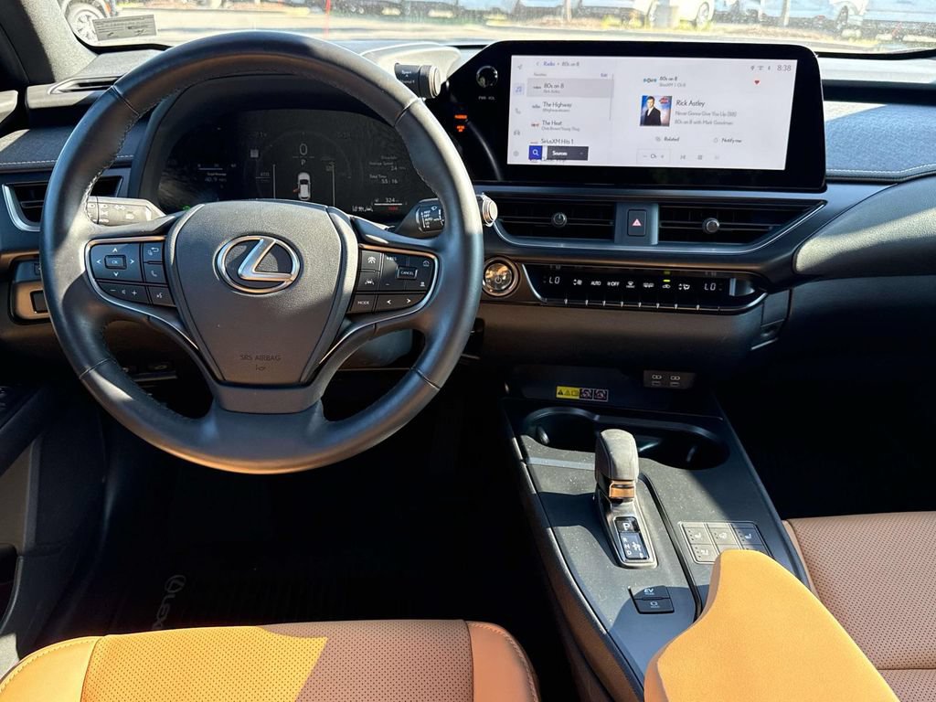 Used 2025 Lexus UX 300h AWD w/ Accessory Package (Z1) image 8