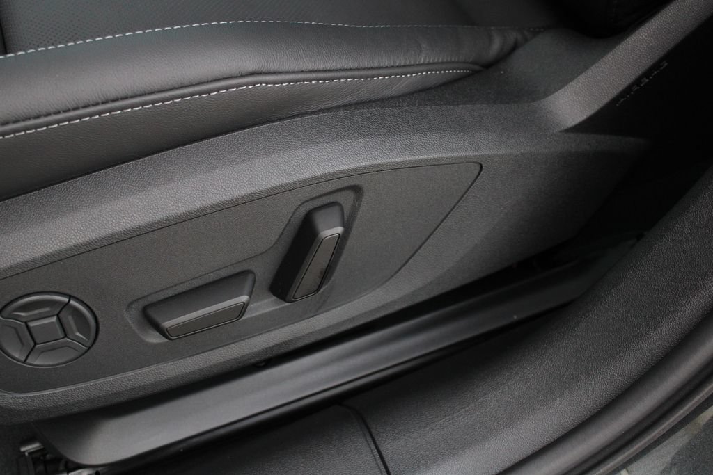 New 2026 Audi A6 Premium Plus AWD/4WD image 3