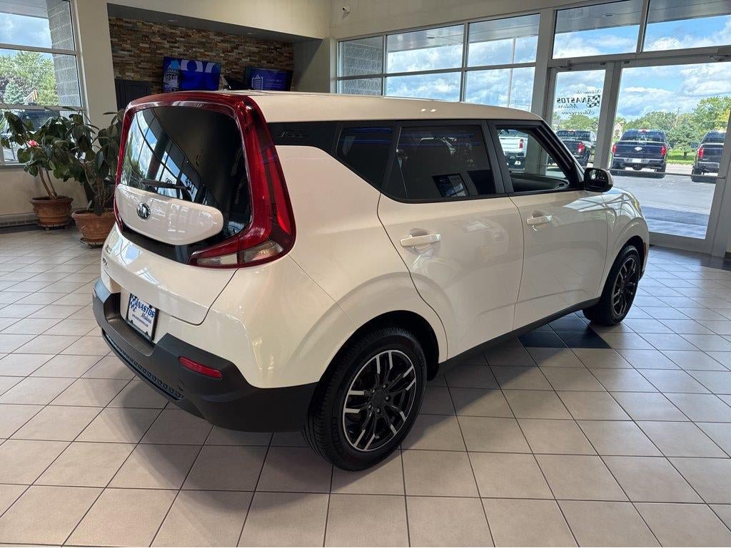 Used 2021 Kia Soul LX FWD image 15