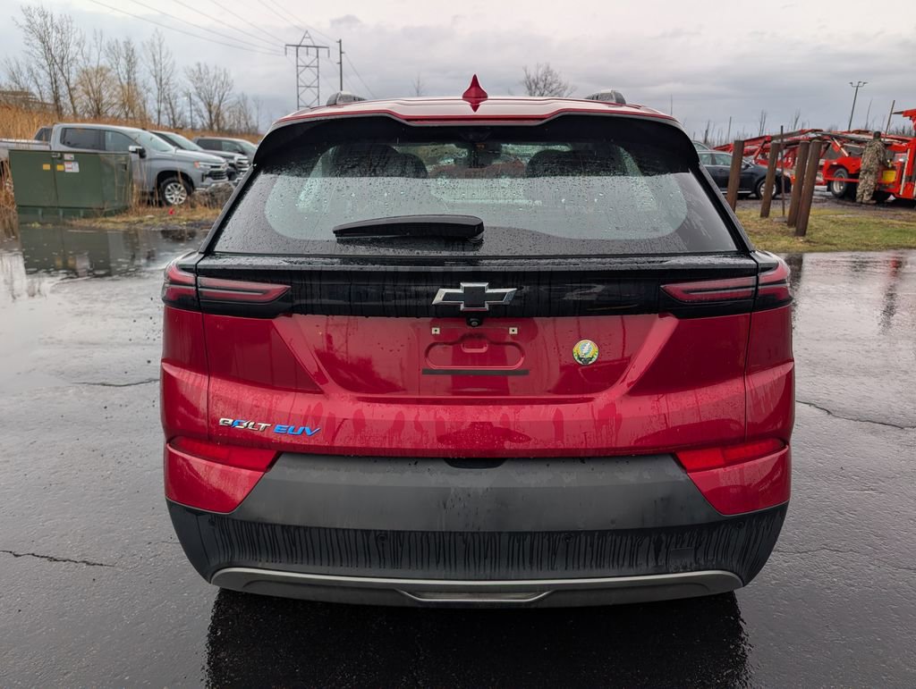 Used 2022 Chevrolet Bolt EUV Premier w/ Sun & Sound Package image 7