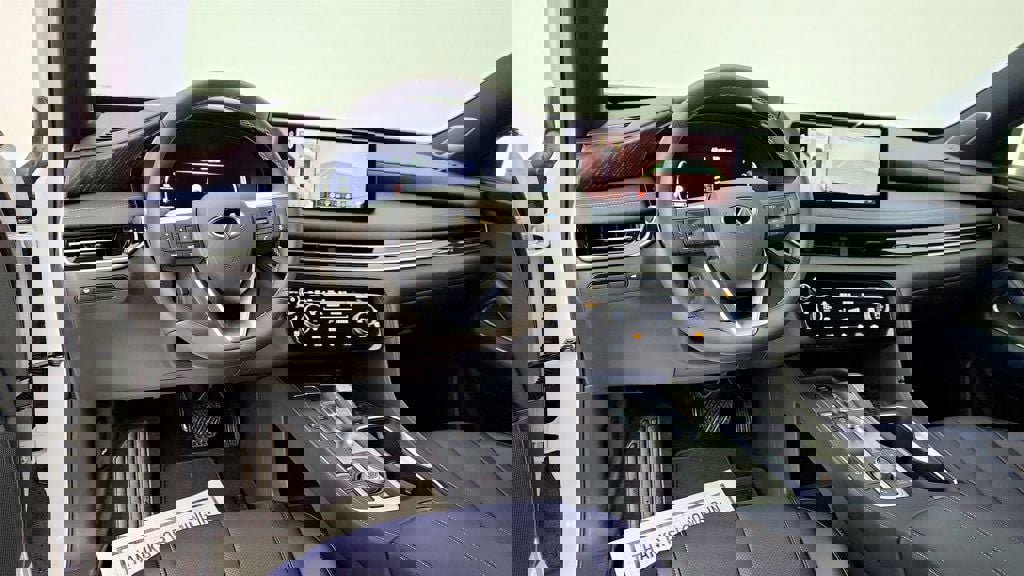 Used 2026 INFINITI QX60 Sport w/ Dark Cargo Package image 13