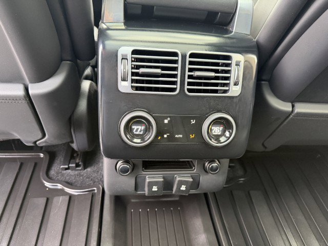 Used 2020 Land Rover Range Rover HSE image 9
