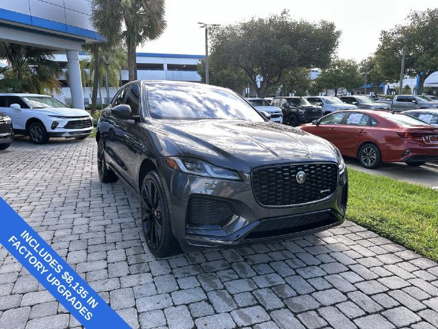 Used 2023 Jaguar F-PACE R-Dynamic S AWD/4WD image 17