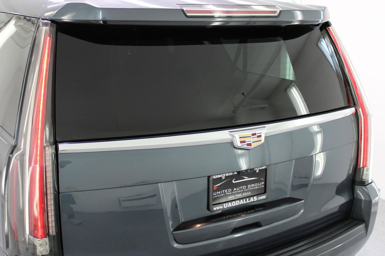 Used 2019 Cadillac Escalade ESV Premium Luxury AWD/4WD image 21