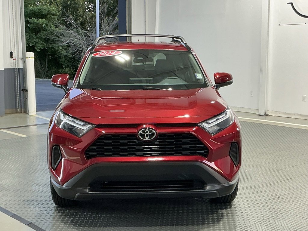 Used 2024 Toyota RAV4 XLE image 28