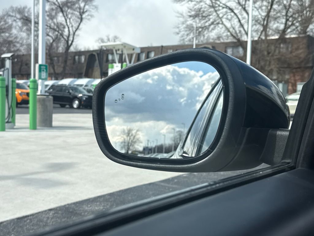 Used 2025 Ford Mustang Mach-E Select image 35