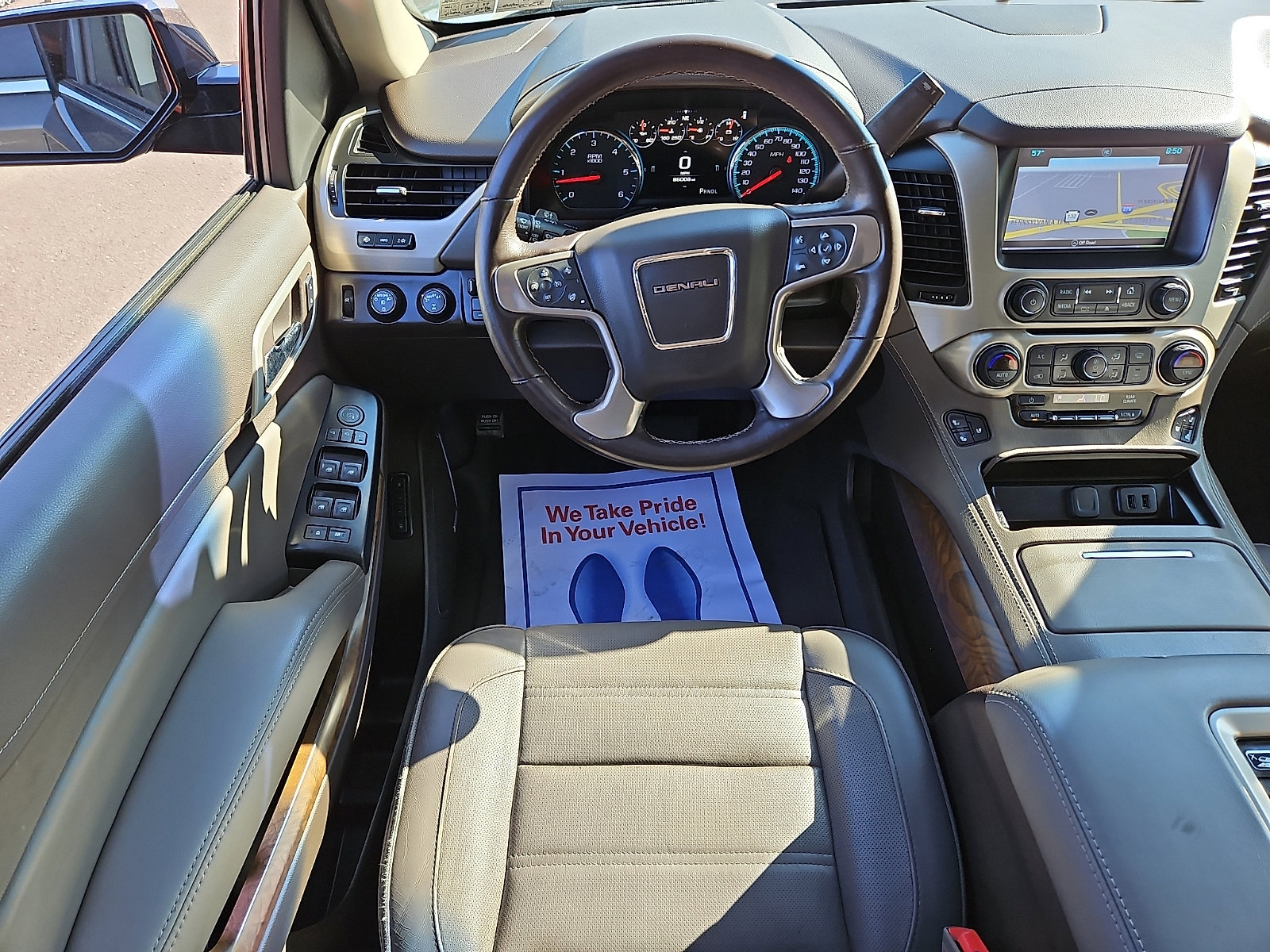 Used 2019 GMC Yukon Denali w/ Denali Ultimate Package AWD/4WD image 11