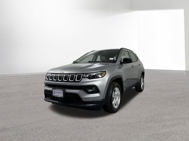 Used 2022 Jeep Compass Latitude image 23