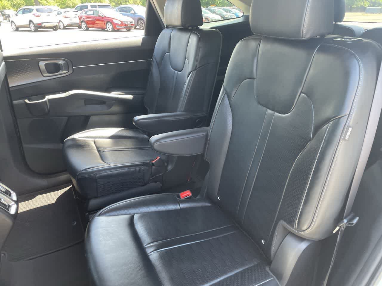 Used 2025 Kia Sorento EX AWD/4WD image 20