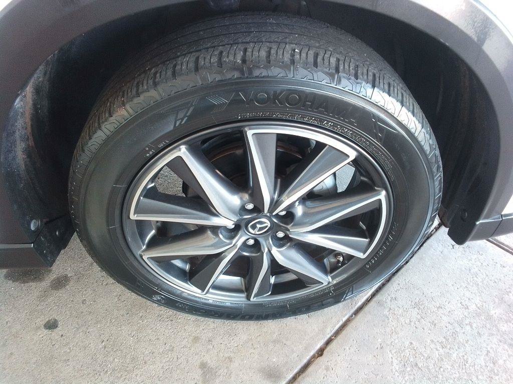 Used 2018 MAZDA CX-5 Touring w/ Preferred Equipment Package FWD image 28