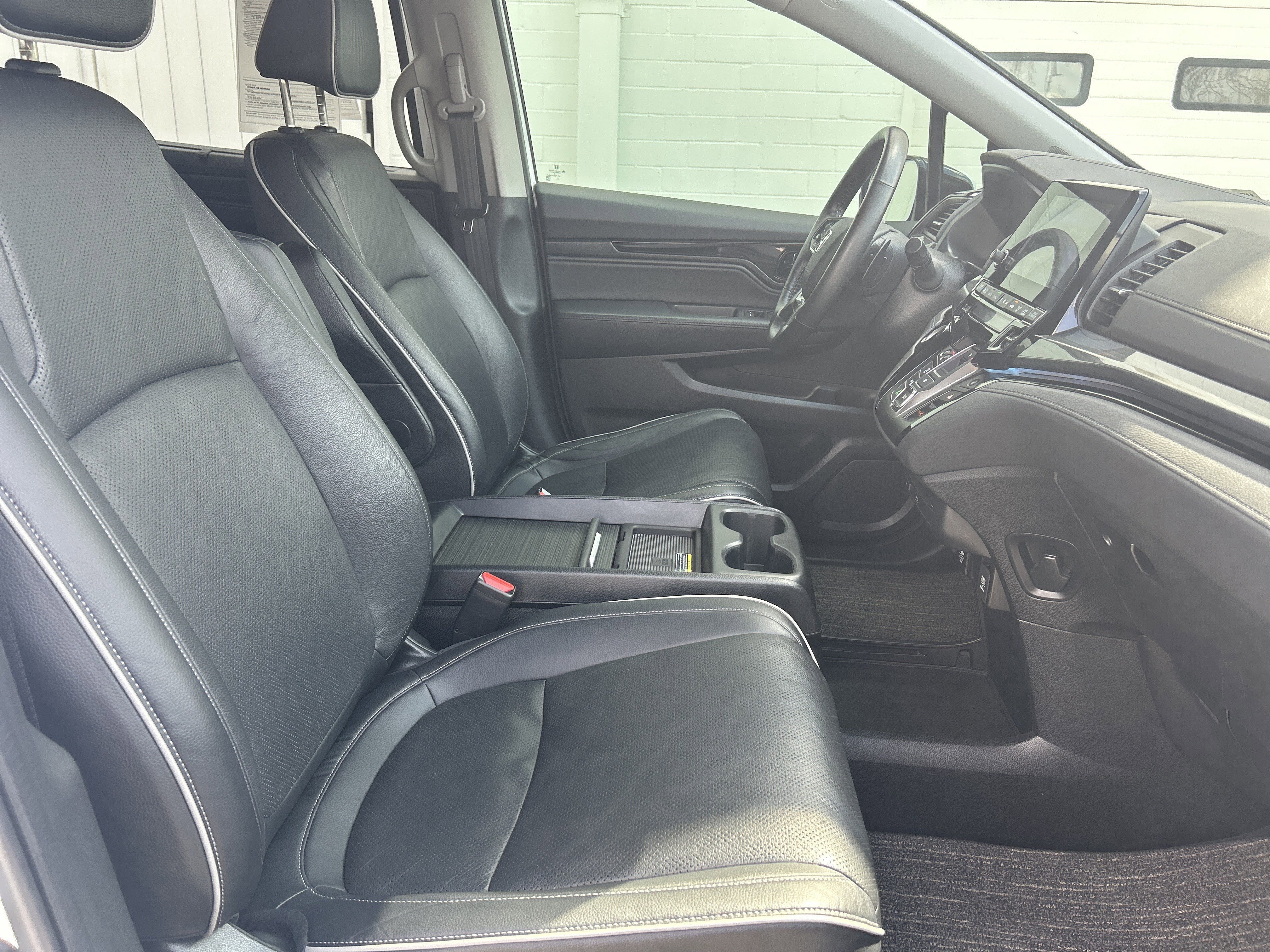 Certified 2023 Honda Odyssey Elite image 31