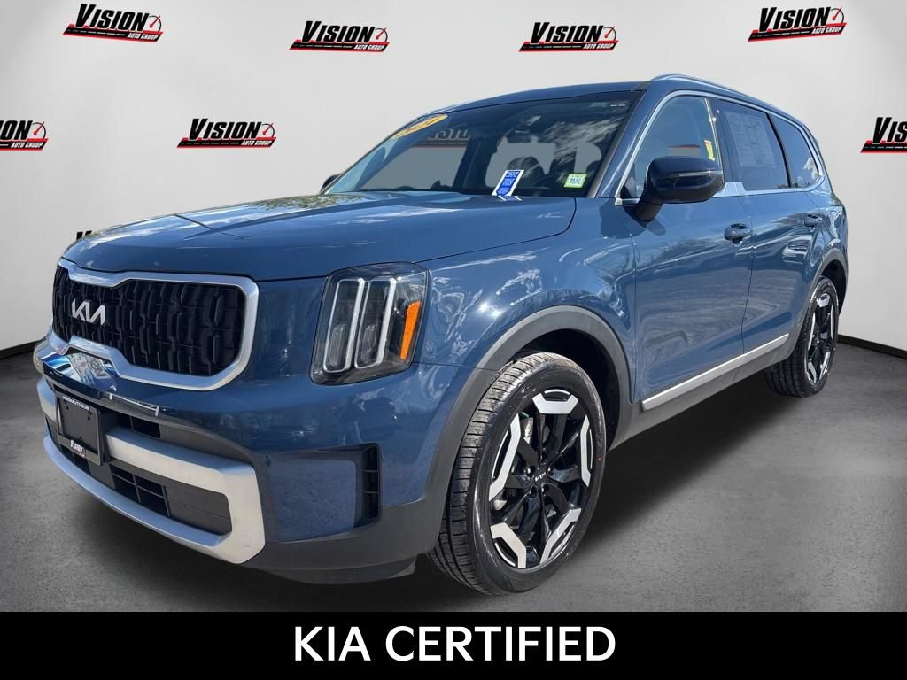 Certified 2024 Kia Telluride EX w/ EX Captain's Chair Package