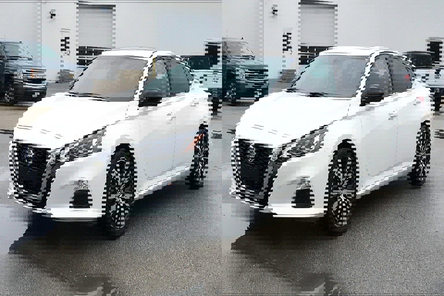 Used 2019 Nissan Altima 2.5 SR w/ SR Premium Package image 13