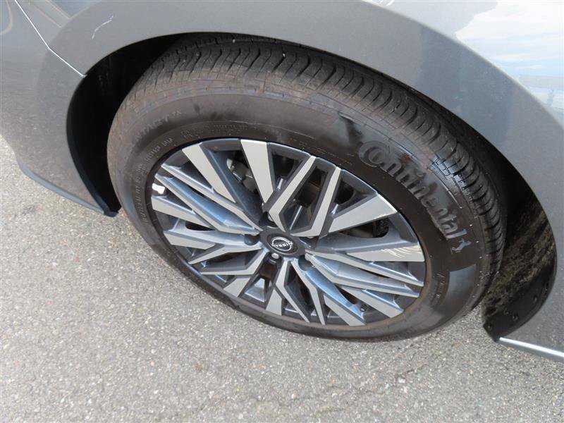 Used 2025 Nissan Altima 2.5 SV FWD image 6