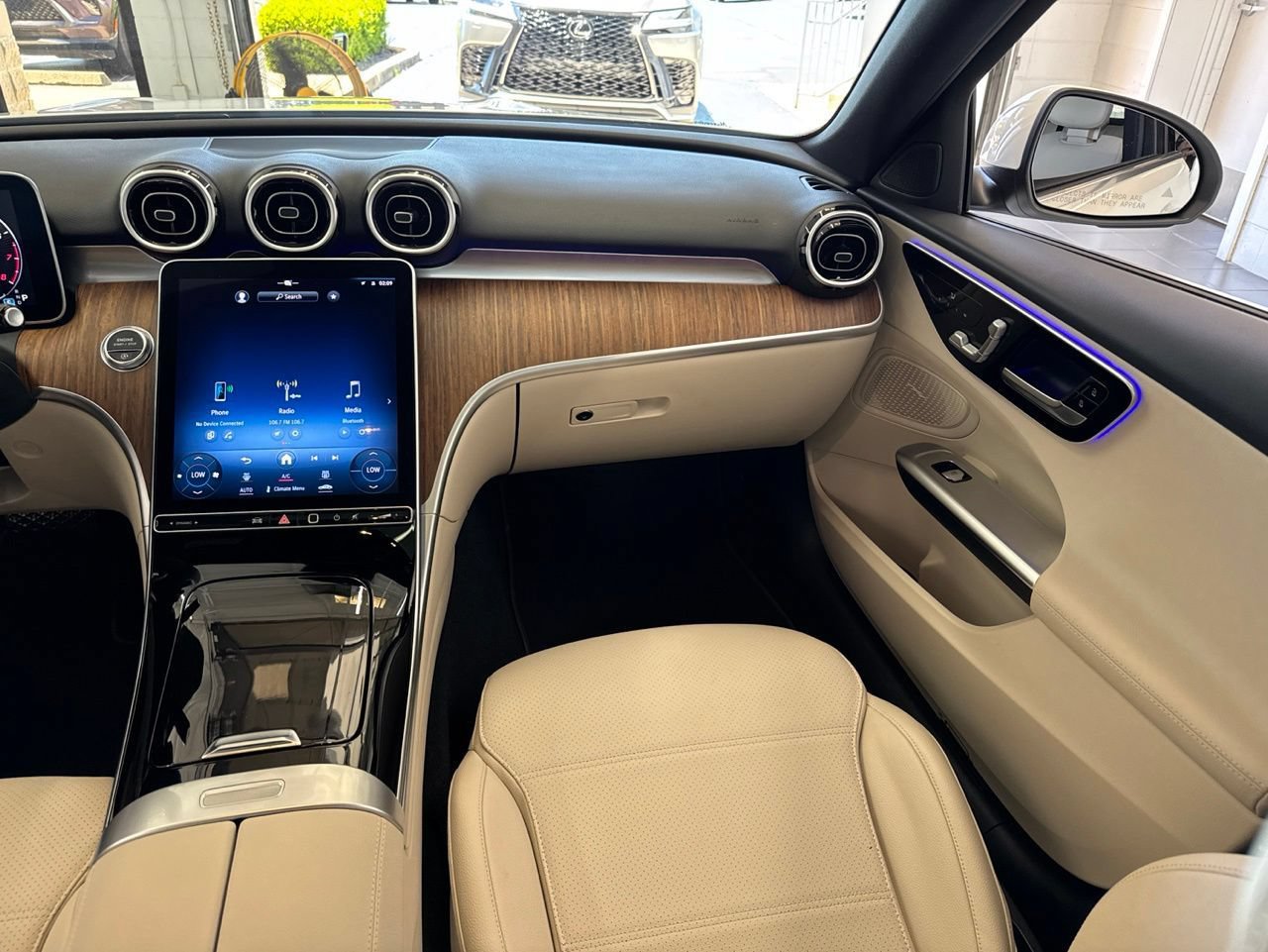 Used 2023 Mercedes-Benz C 300 4MATIC Sedan image 40