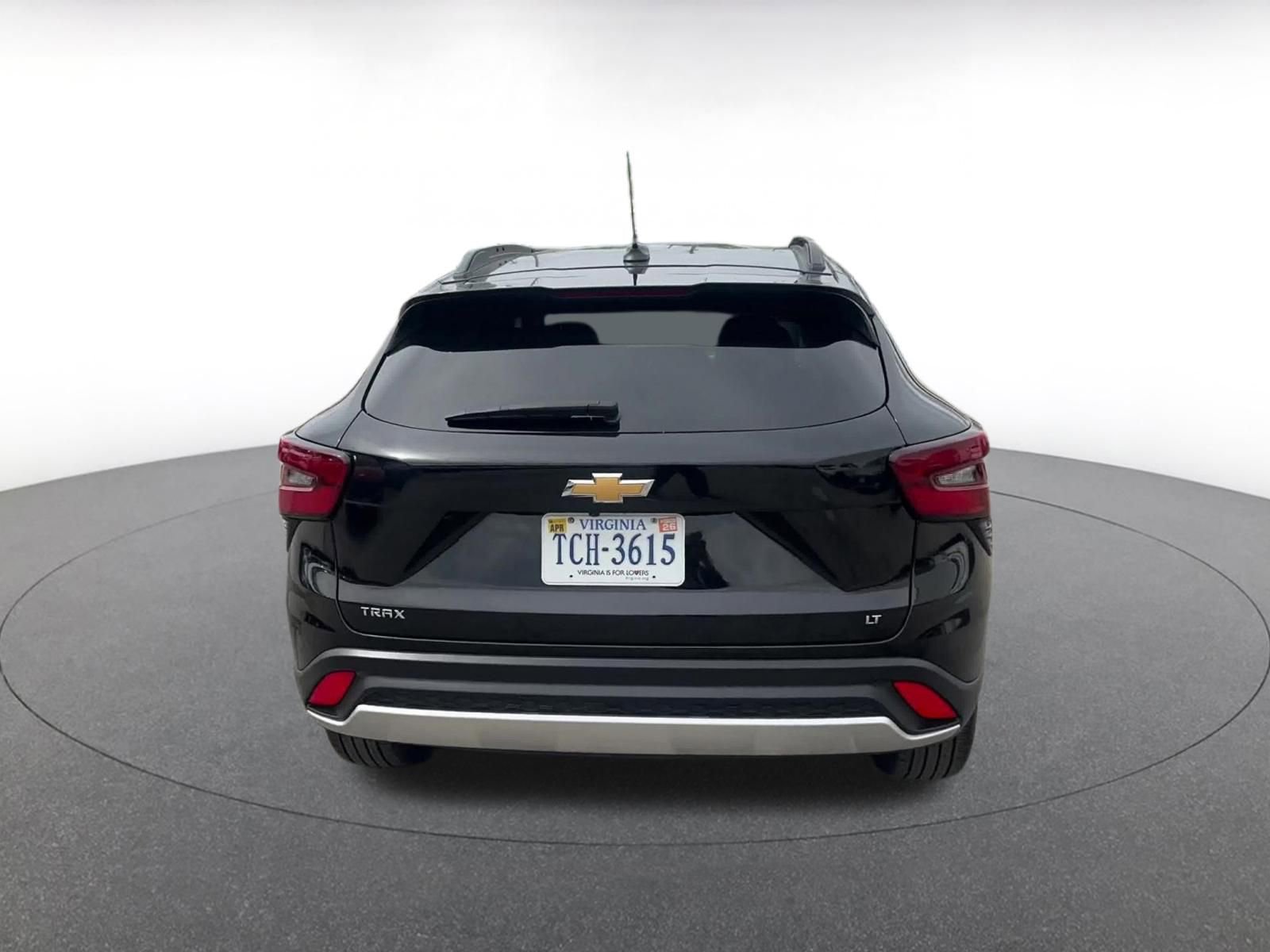 Used 2025 Chevrolet Trax LT image 12