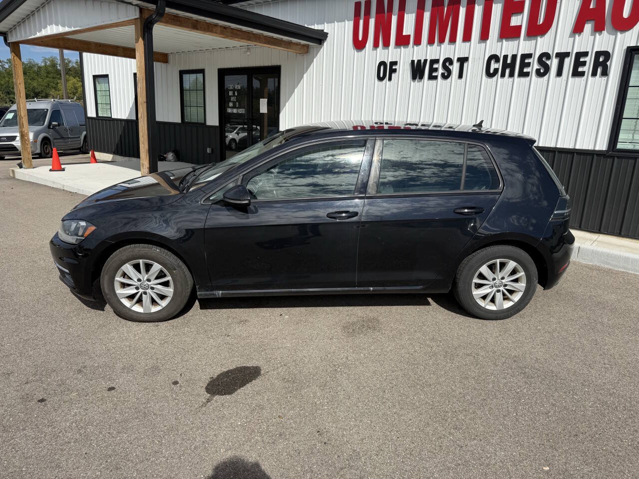 Used 2018 Volkswagen Golf S FWD image 12