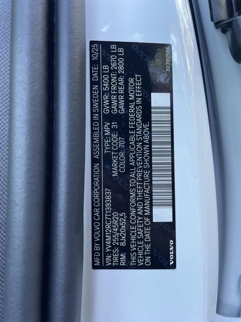 Certified 2026 Volvo XC60 B5 Plus w/ Climate Package AWD/4WD image 25