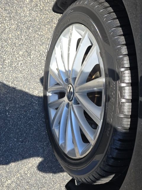 Used 2015 Volkswagen Jetta SE FWD image 23