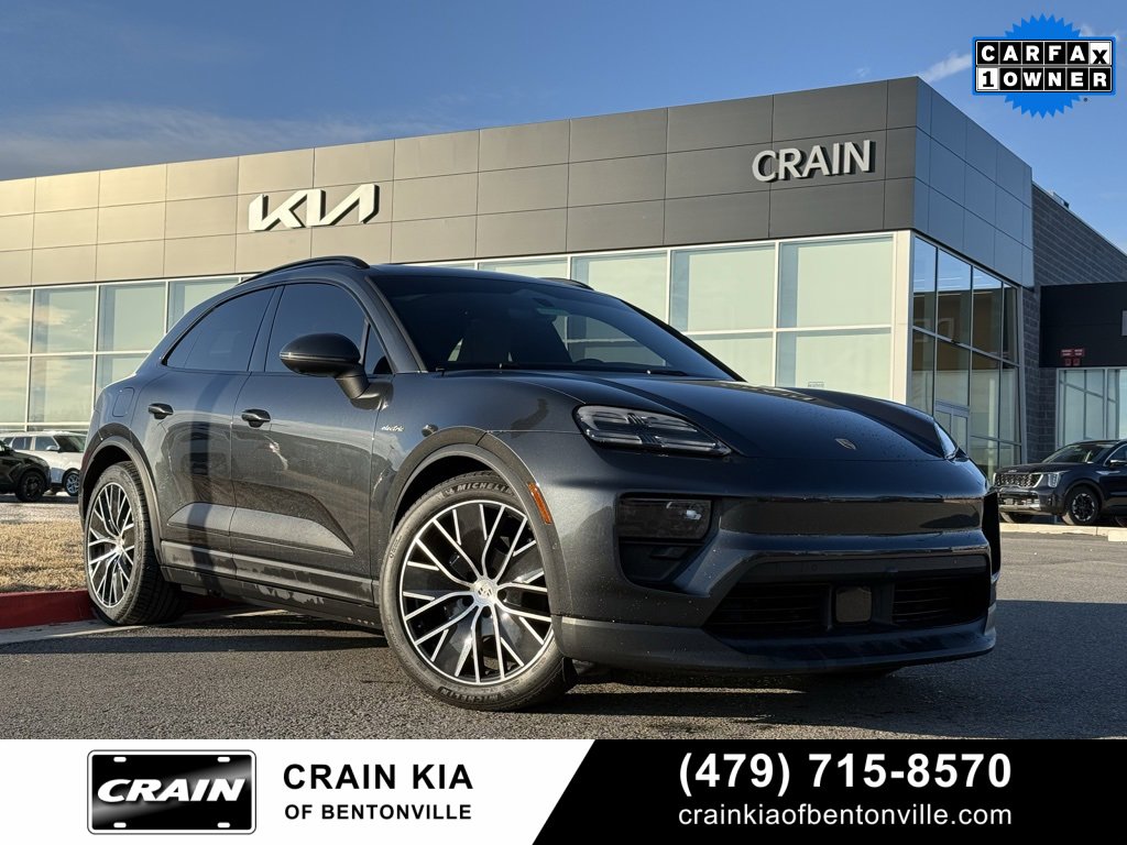 Used 2024 Porsche Macan 4 Electric image 1