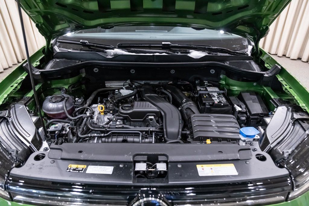 New 2026 Volkswagen Taos SE AWD/4WD image 25